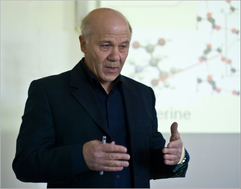 Dr. Kolesov Boris A